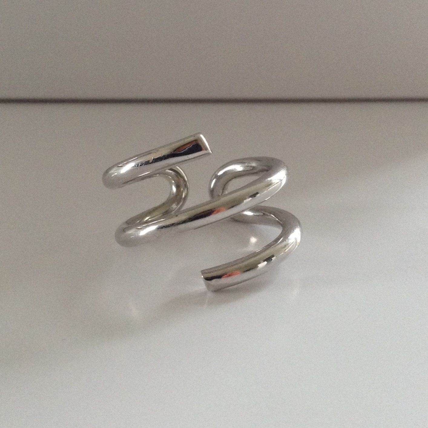 Wire ring 