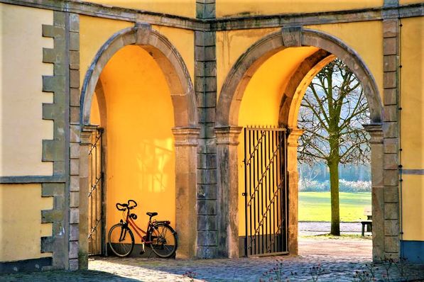 Ausgang vom Schloss in den Schlossgarten Osnabrück