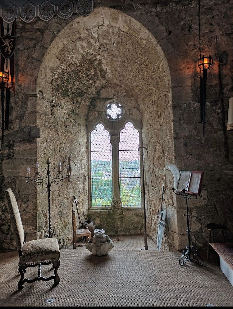 Chalus castle