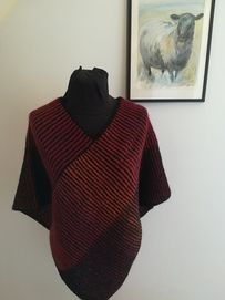 Dess. 82061  Poncho i skyggestrik