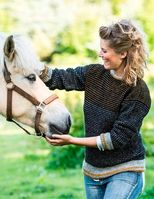 Dess 82063 -sweater i vævestrik