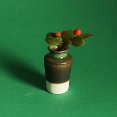 Lana_RUELLAN_vase_a_fleurs_des_champs_et_bouquets_denfants_lanaruellan