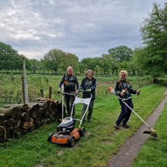 20240506_091709 Nieuwe maaiers op Landerij VanTosse
