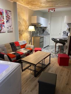 Pièce de vie avec spa (20)
