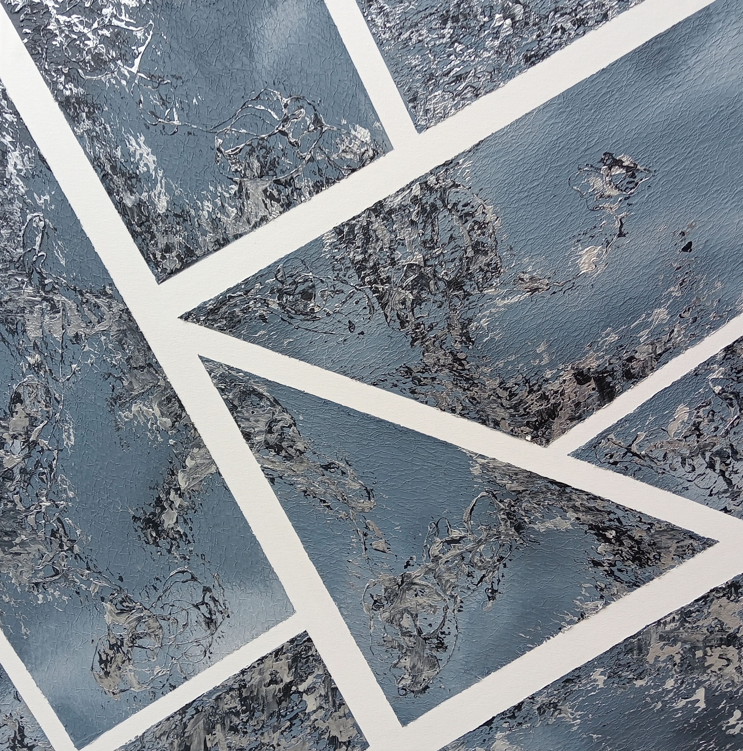 Blue gray fragments 4