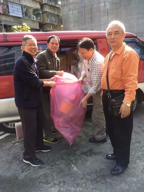 中和二首任謝維中主教
