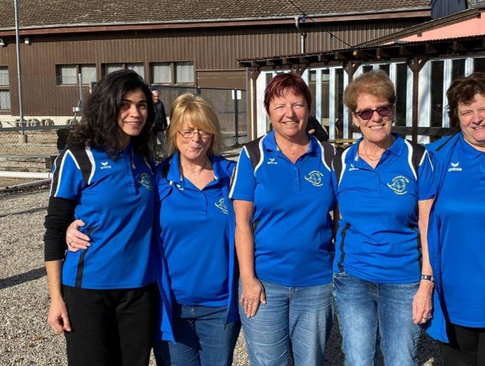 Concours des Donzelles à Yverdon.
Joelma, Chantal, Mireille, Brigitte, Marie-Thérèse et Fabienne (09.02.2020)
