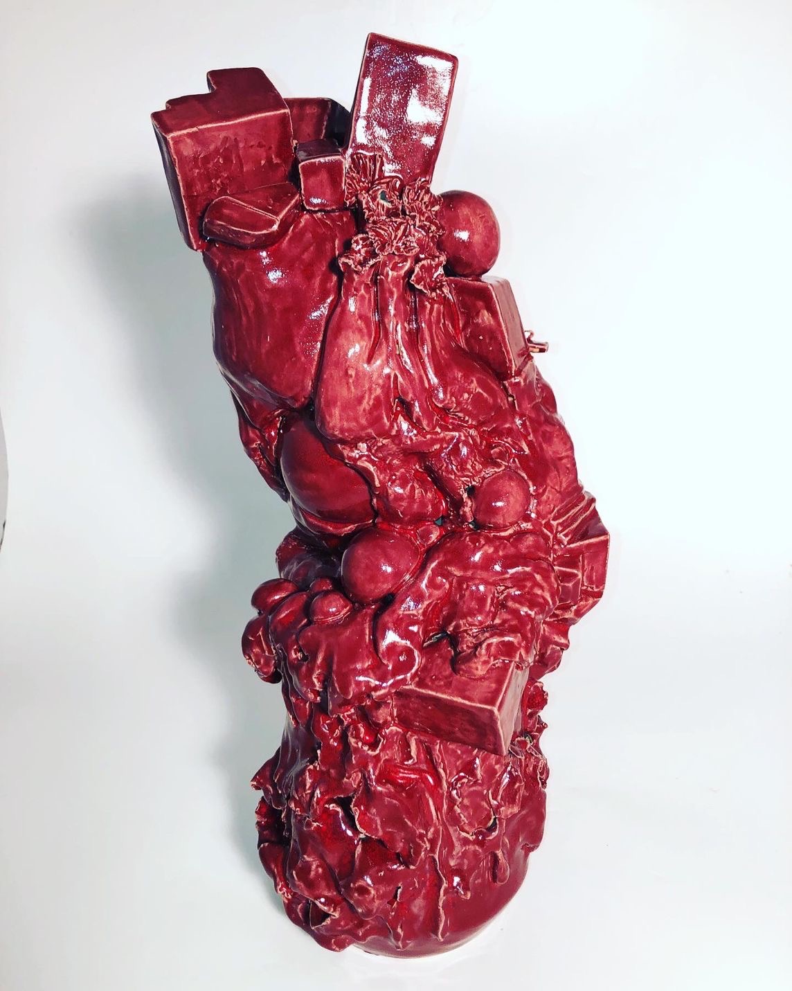 "Captured Matter" #2, 2021, stentøj, 50x23x23 cm.