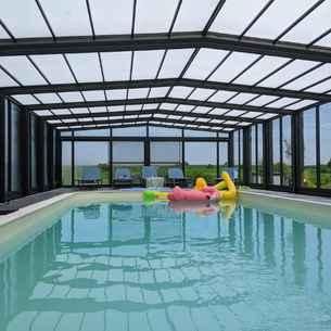 Piscine couverte et chauffée