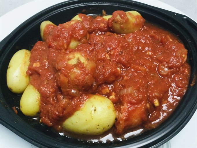 Rougail de saucisse & pomme de terre grenaille