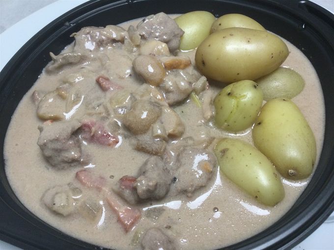 Sauté de bœuf aux cèpes et pomme de terre grenaille
