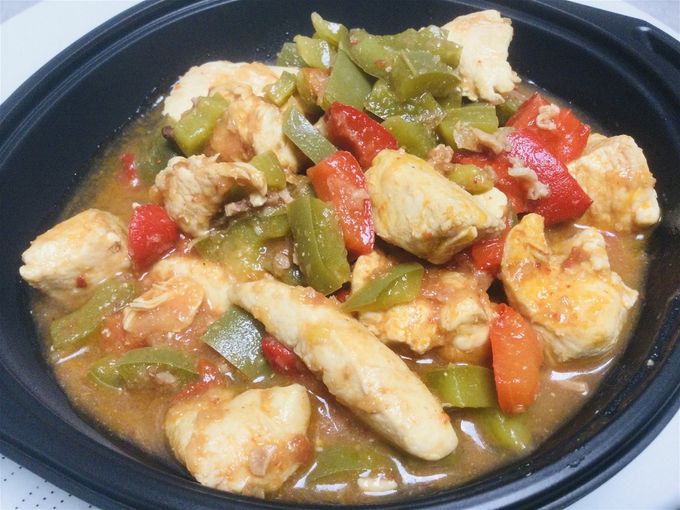 Poulet basquaise