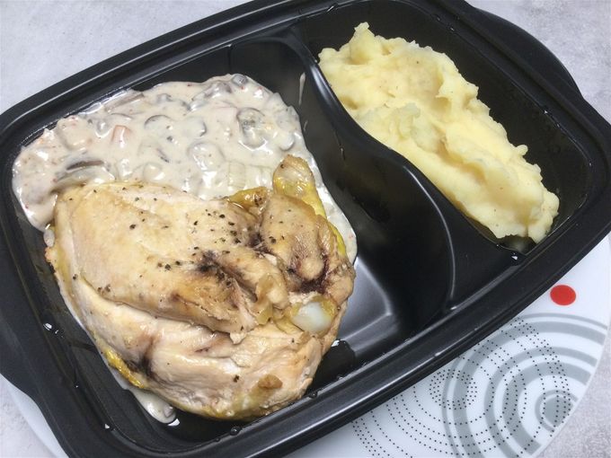 Suprême de poulet aux champignons & écrasé de pomme de terre