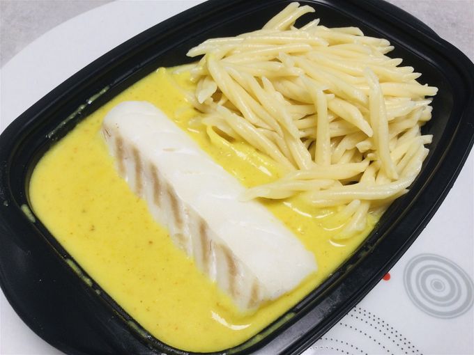 Dos de cabillaud au lait de coco, curry & pâtes