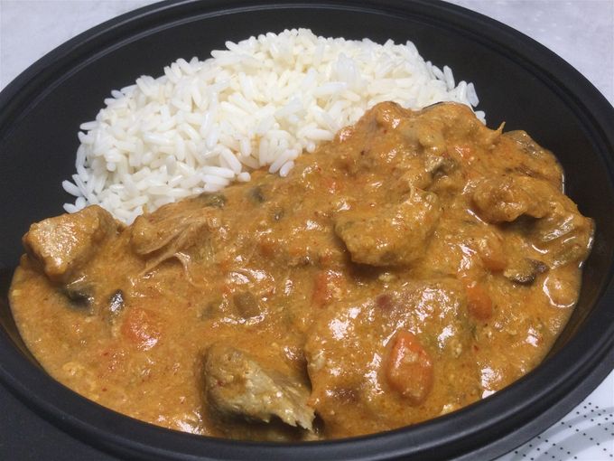 Sauté de porc au curry & riz