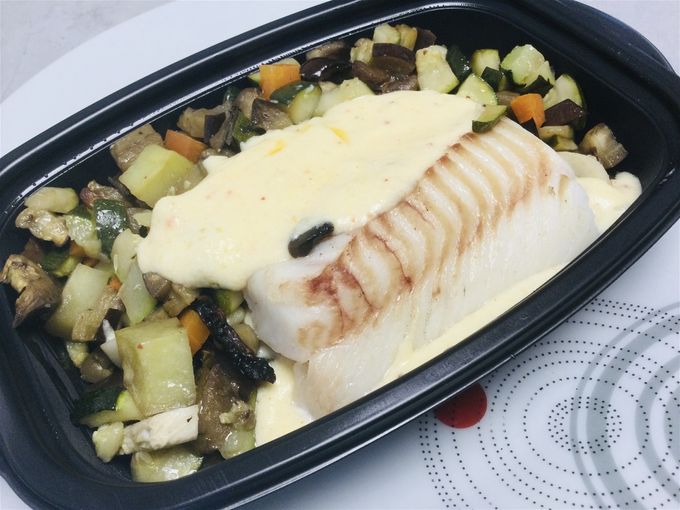 Dos de cabillaud avec sa sauce légère aux agrumes & légumes confits
