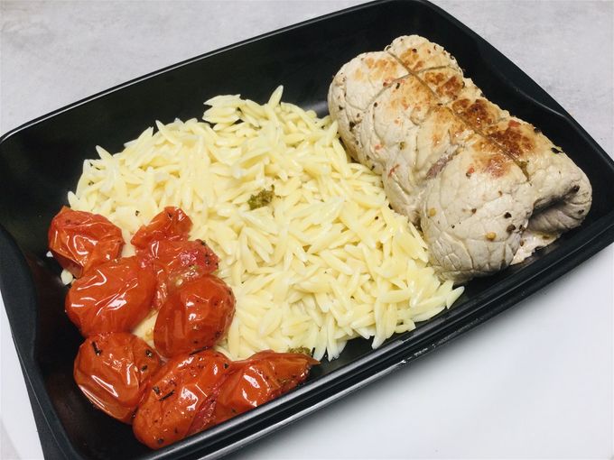 Escalope de veau farcis à ma façon (veau, Serrano, comté) & tomates cerises confites au thym ctrcitronné, pâtes à l’avoine