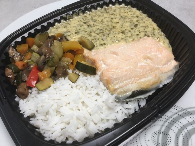 Pavé de saumon à l’oseille  & légumes confits, riz basmati