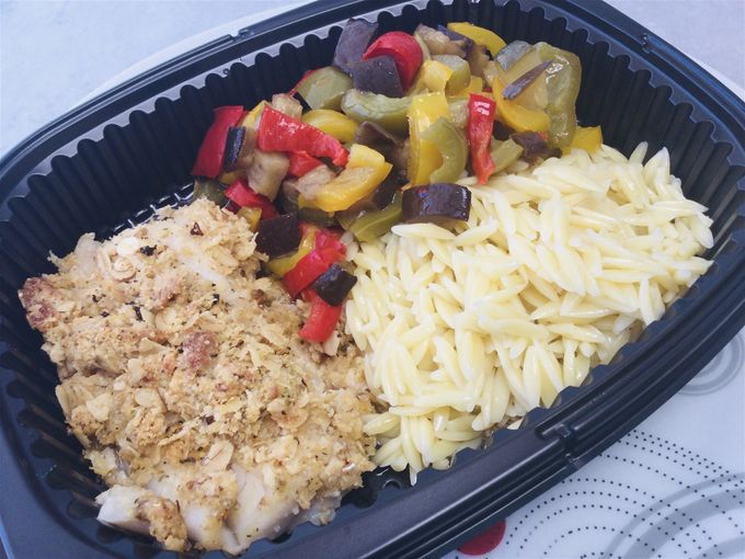 Crumble de dos de cabillaud & légumes confits, pâtes