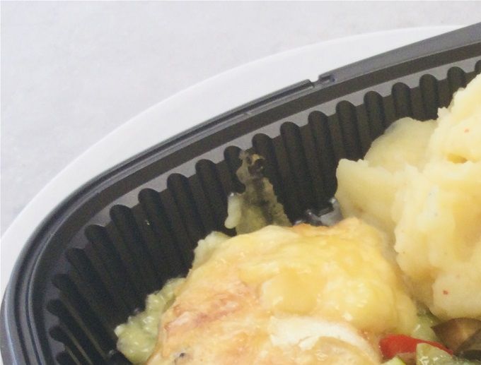 Poulet gratiné au reblochon & écrasé de pomme de terre, légumes confits