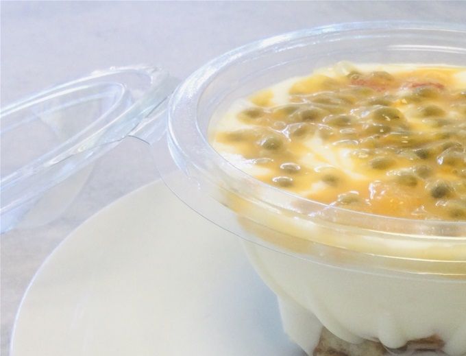 Fromage blanc façon tiramisu au fruit de la  passion
