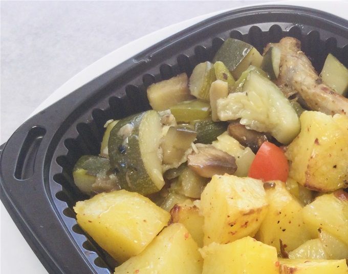 Cuisse de poulet rôti saveurs provençale & légumes confits, pomme de terre rôti