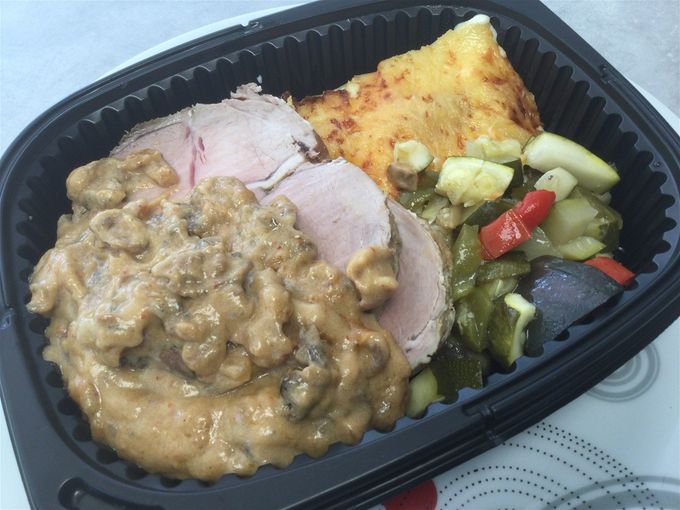 Rôti de veau sauce aux morilles & légumes confits, gratin dauphinois