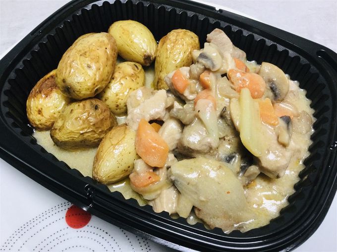 Émincé de veau aux champignons & pomme de terre rôti