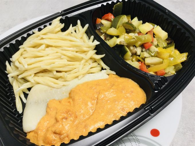 Filet de loup et sa crème de chorizo & légumes confits, pâtes