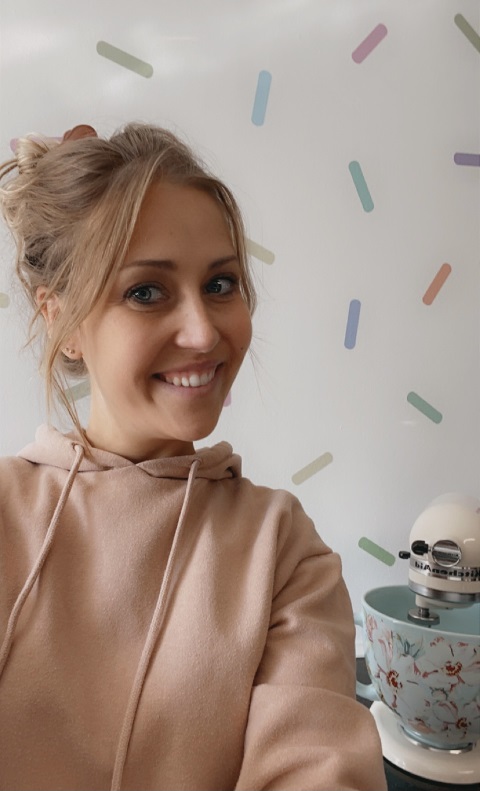 Bestillingkager, bestil en kage, bryllupskager, dåbskager, fødselsdagskager, talkager, bogstavkager, navnekager, opskrifter