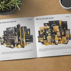 Ontwerp Brochure World Wide Gifts