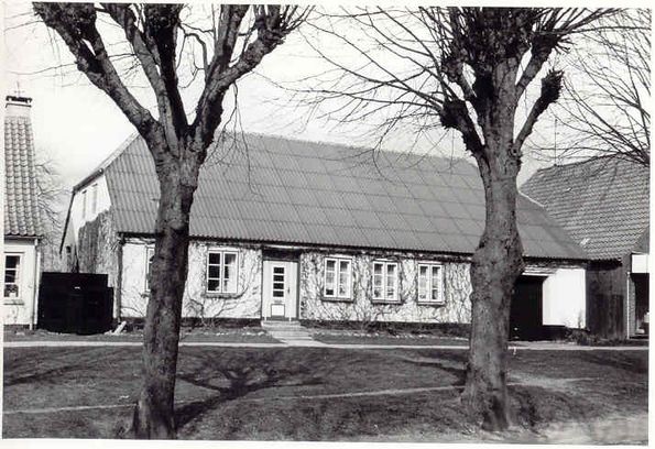 Vestergade 23

Fra 1835 til 1875 havde Andres Petersen kro i denne ejendom

