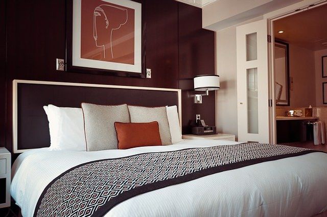 BED ROOM DOCOR!