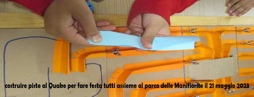 costruire piste per giocare ocn le biglie o i tappini a corona
