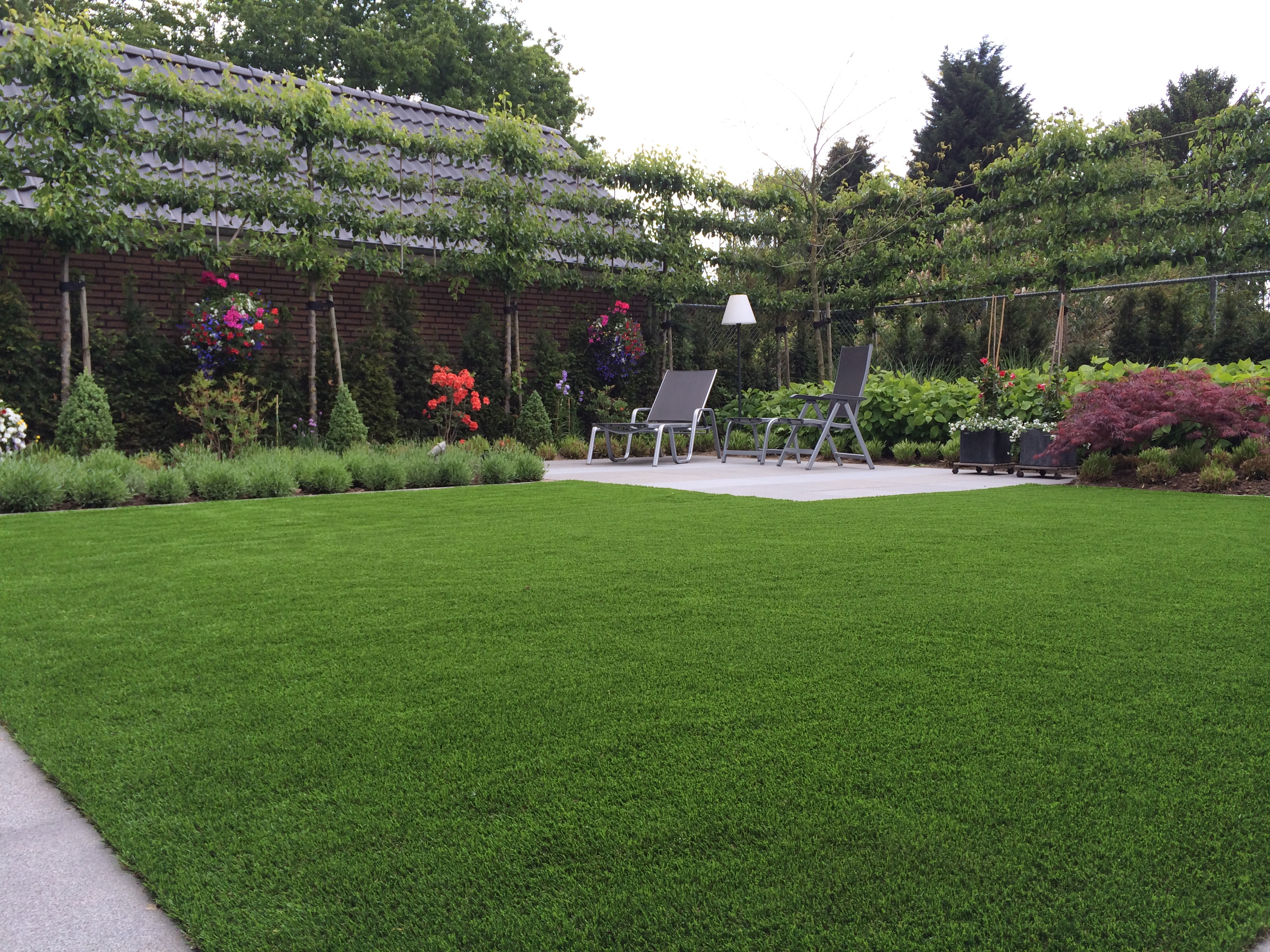 Tuin met kunstgras