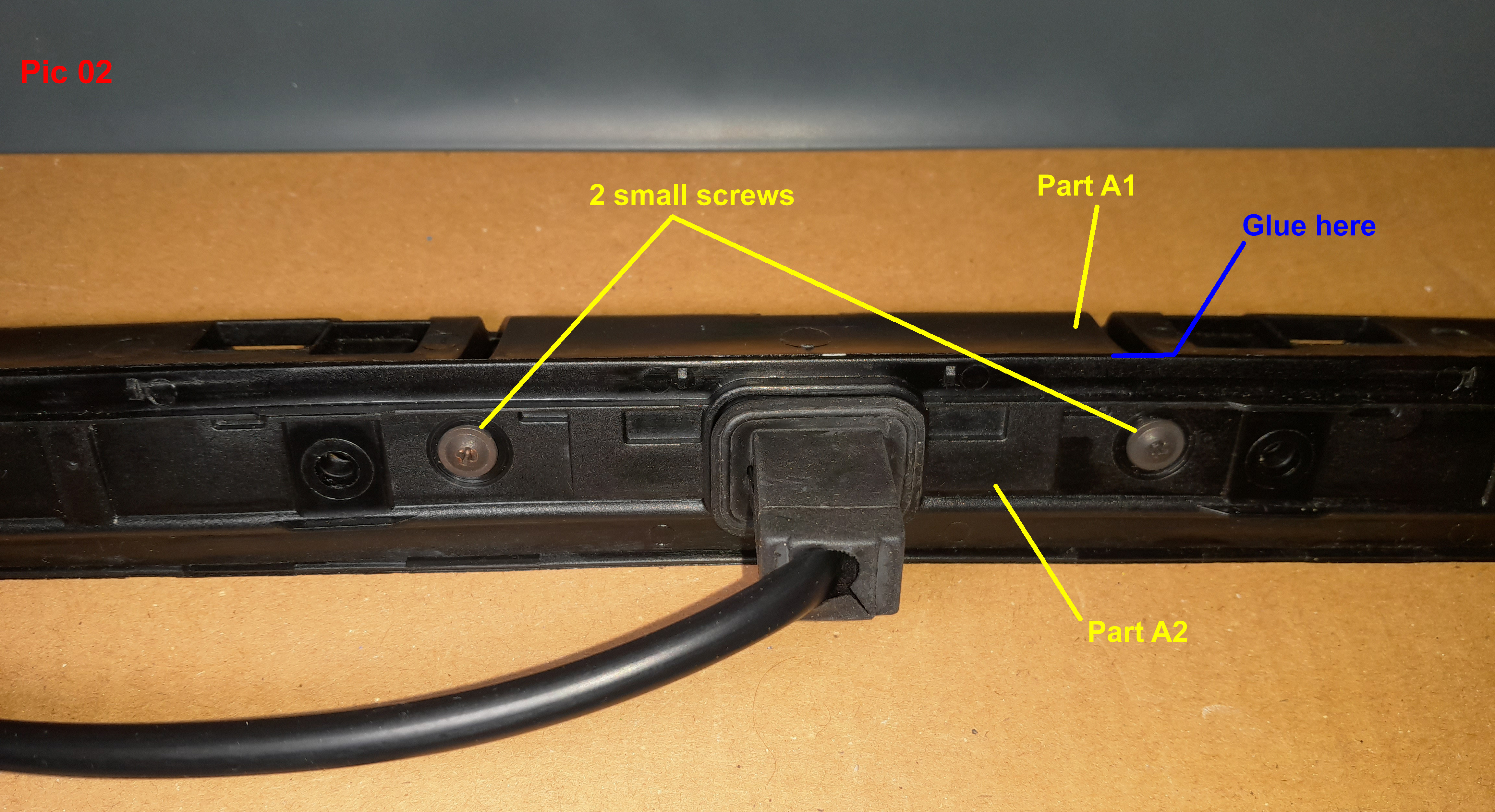Trunk lid grip Pic 02