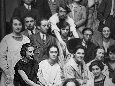 Madeleine (en bas à gauche) dans la classe de Jean-Pierre Laurens au Beaux-Arts de Paris