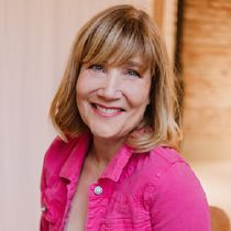 STEPHANIE Bräuer 