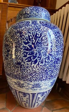 A Blue and white Tea Cabinet