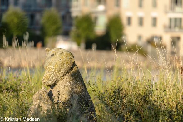 Sculpture - Bear with cub