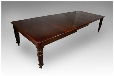Antique Victorian Mahogany Extending Dining Table