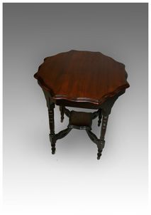 Antique Victorian Mahogany Parlour/Occasional Table