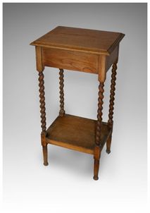 Antique Oak Barley Twist Plant/Occasional Table