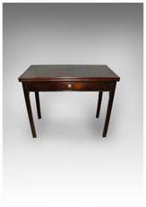 Antique Georgian Mahogany Tea Table with Drawer