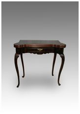 Antique Georgian Mahogany Tea Table on Cabriole Legs