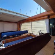 Endeavor 44 - Roman shades - custom yacht 