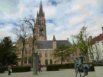 Arentshofplein met Onze-Lieve-Vrouwekerk