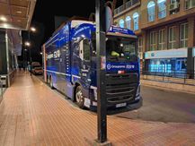 vrachtwagen FDJ