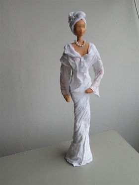 9 december, Lia was erg blij met deze mooie witte dame die ze gemaakt heeft met de workshop vandaag.