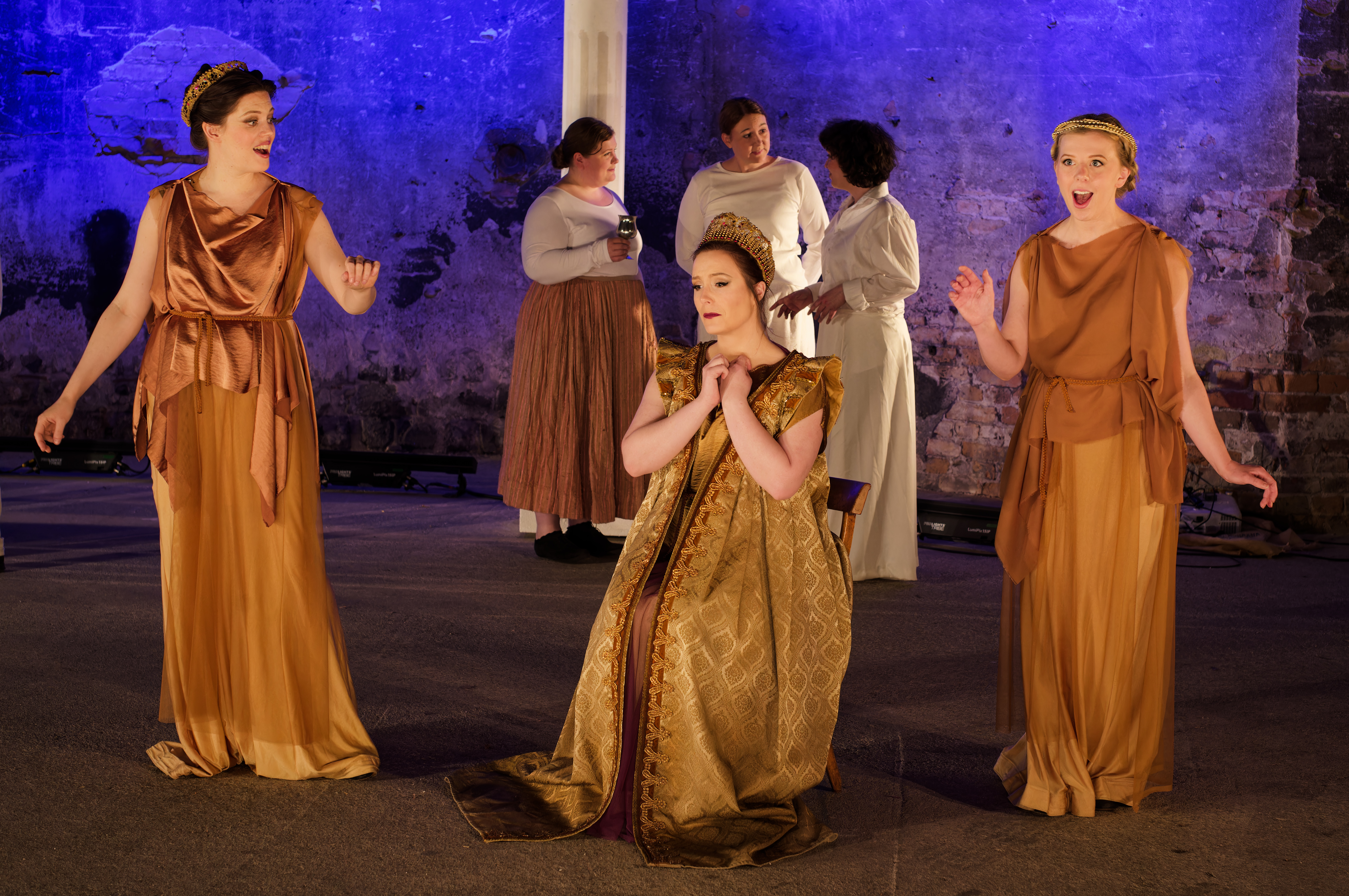 Dido, Belinda and Second woman